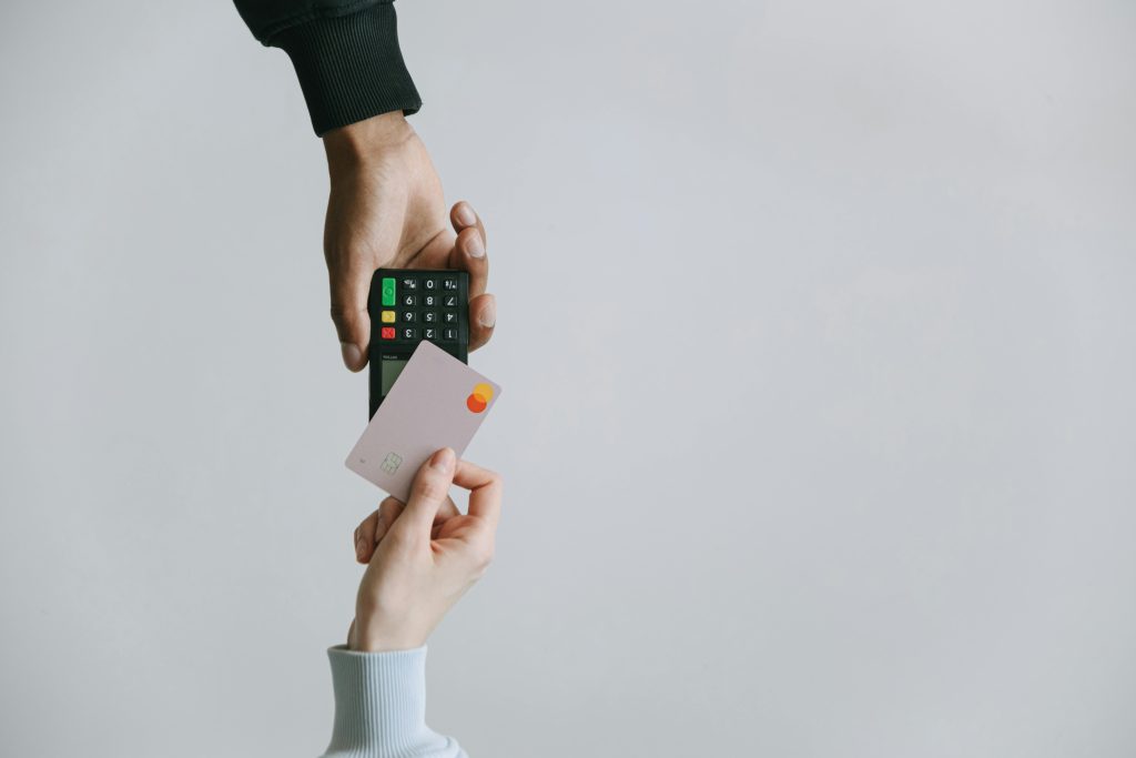 Teknologi E-commerce 2025